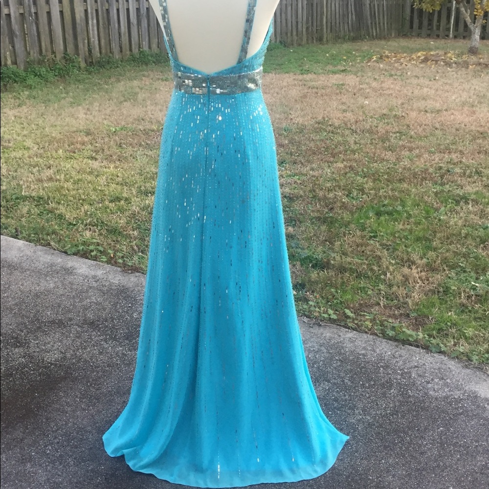 Riva Designs Prom Dress 💋😍💃🏼 - Picture 5 of 6